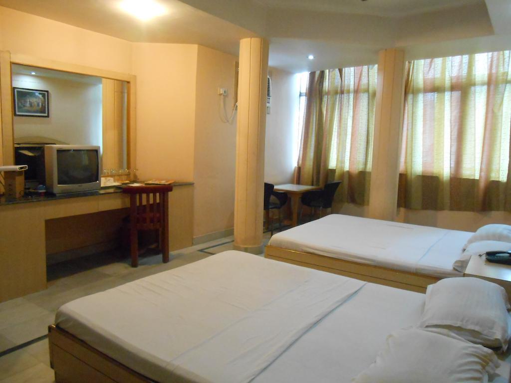 Kings Crown Salt Lake Kolkata Ruang foto