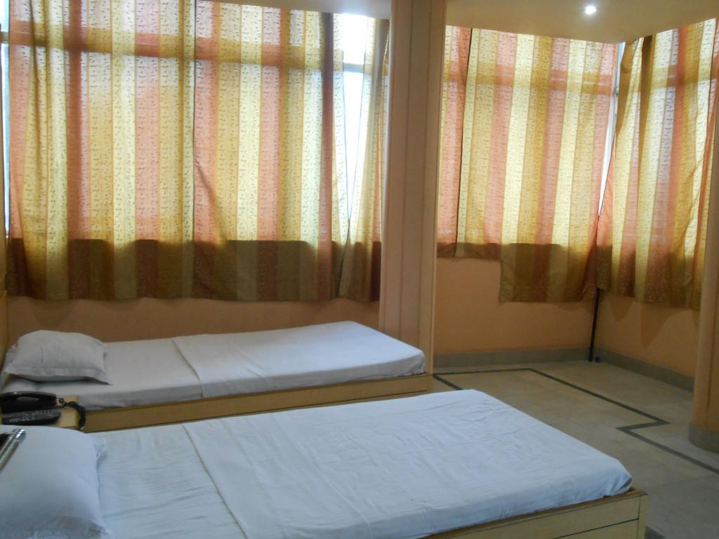 Kings Crown Salt Lake Kolkata Ruang foto