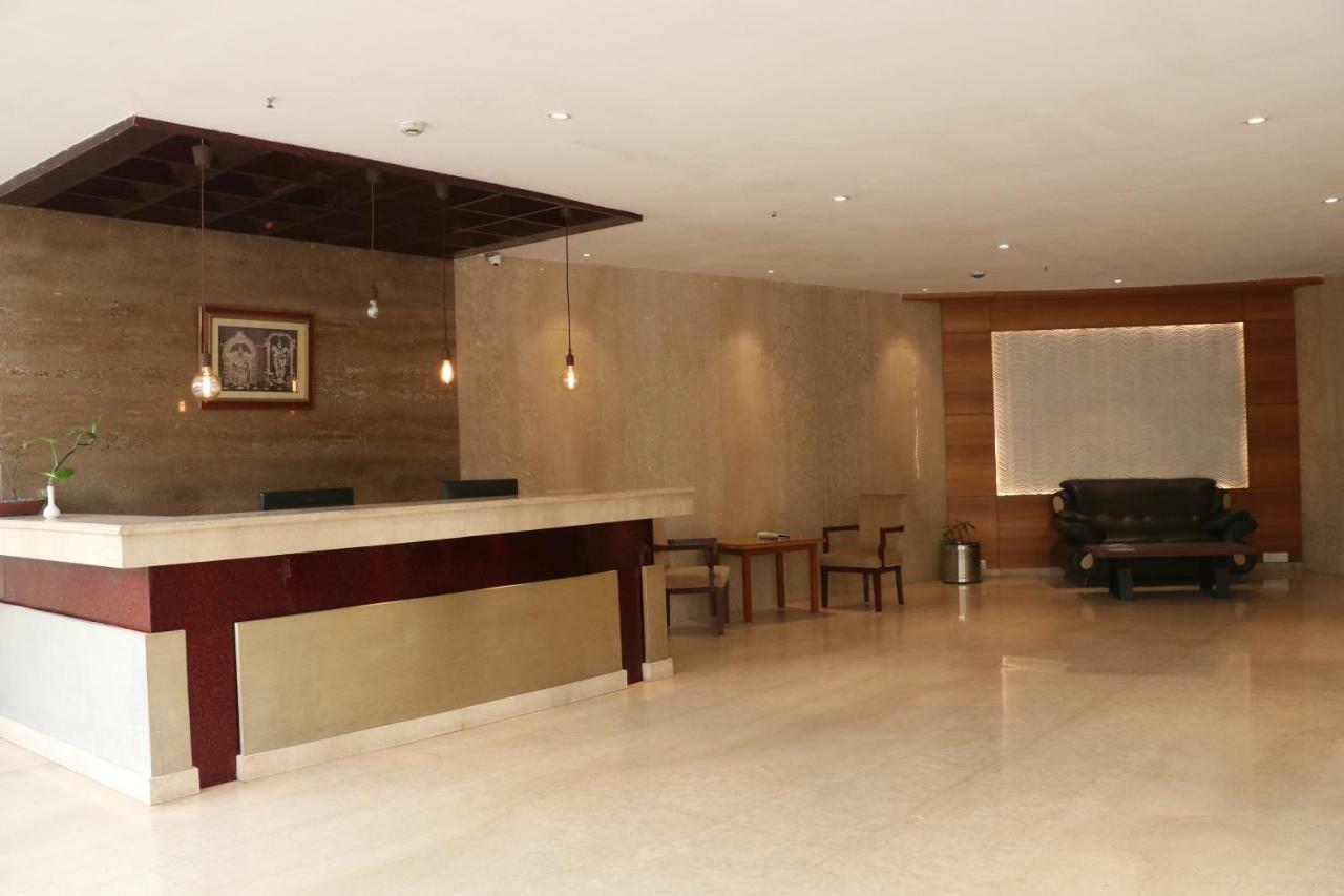 Kings Crown Salt Lake Kolkata Bagian luar foto